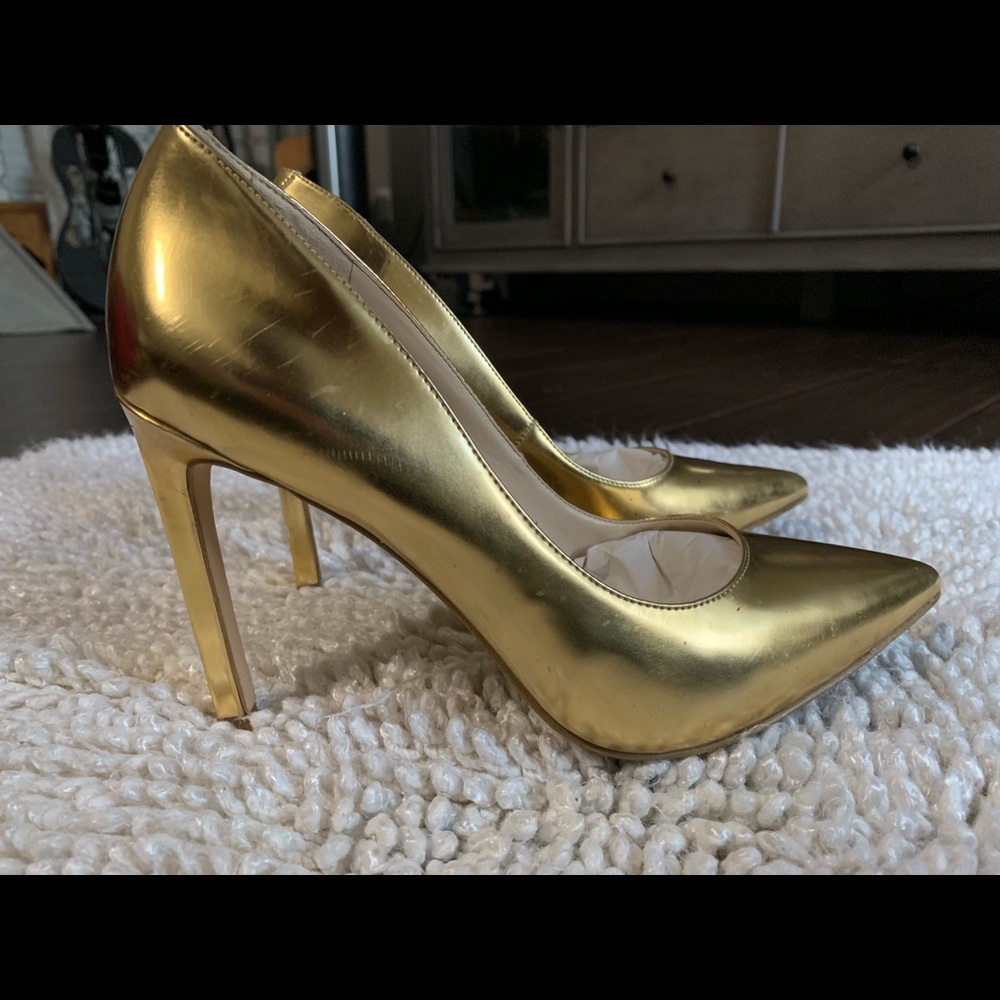 Nine West  7.5 Pointy Toe Tatiana Metallic Gold